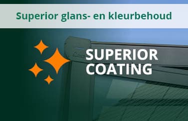 Glansbehoud en kleurbehoud door superior coating op aluminium terrasoverkappingen