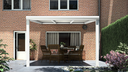 Moderne terrasoverkapping in mat wit van 3,06 x 3,5 meter met IQ Relax polycarbonaat - Tuinmaximaal