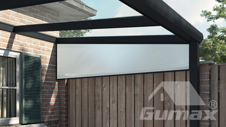 Spie op schutting opaal polycarbonaat