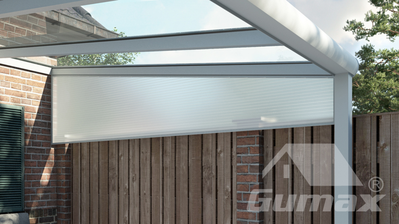 Spie op schutting opaal polycarbonaat