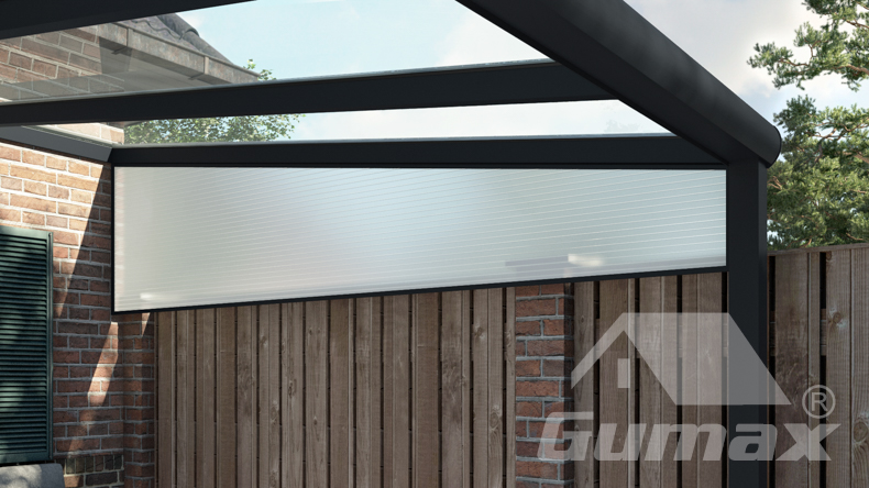 Spie op schutting opaal polycarbonaat